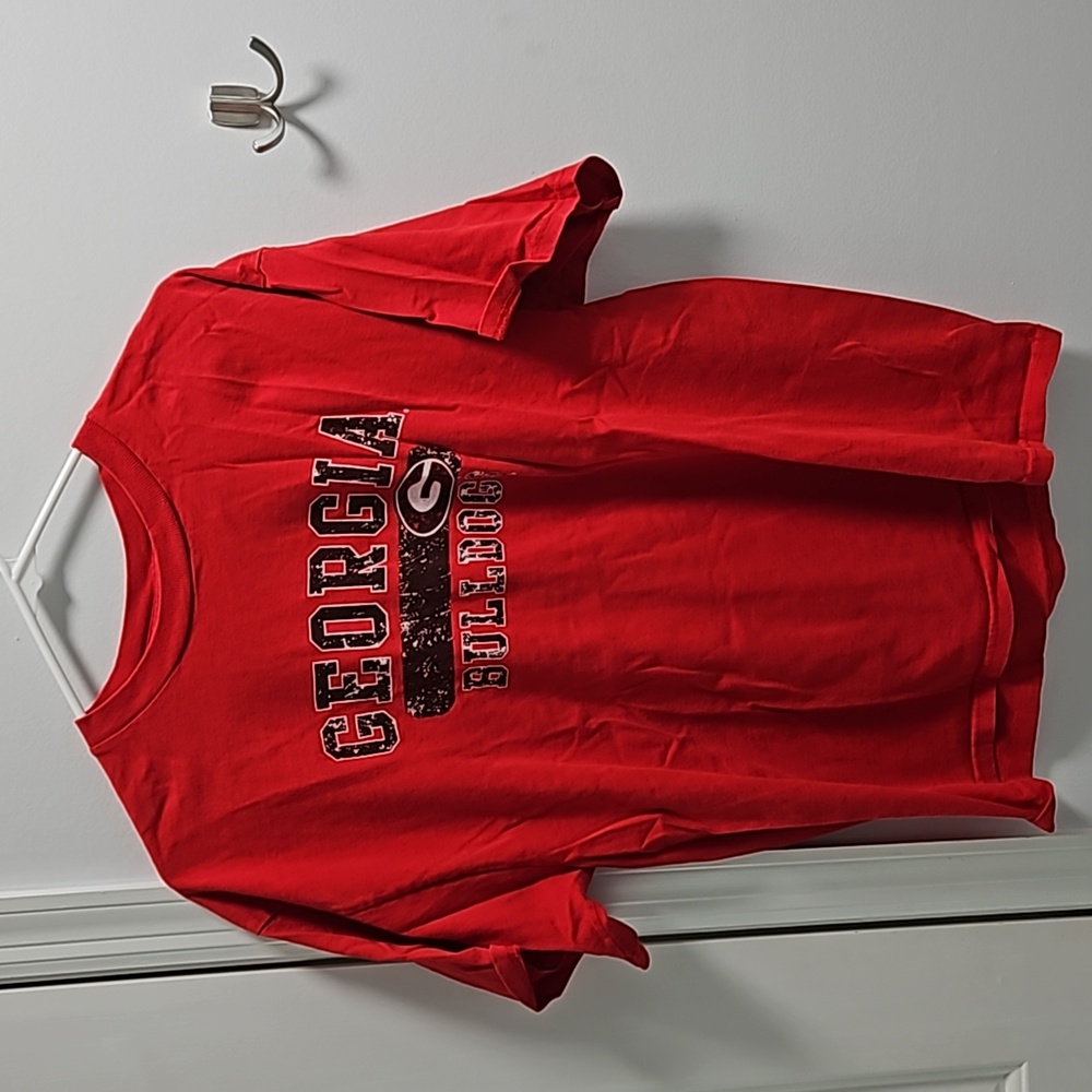 Red Georgia Bulldogs t-shirt